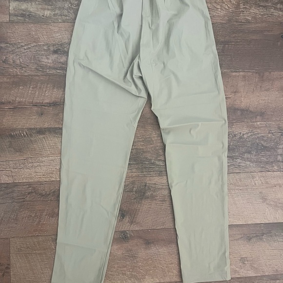 Amazon Curvy khaki pants - Picture 9 of 11